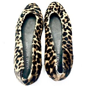 Stuart Weitzman  sz 6 pony/ leopard ballet flats